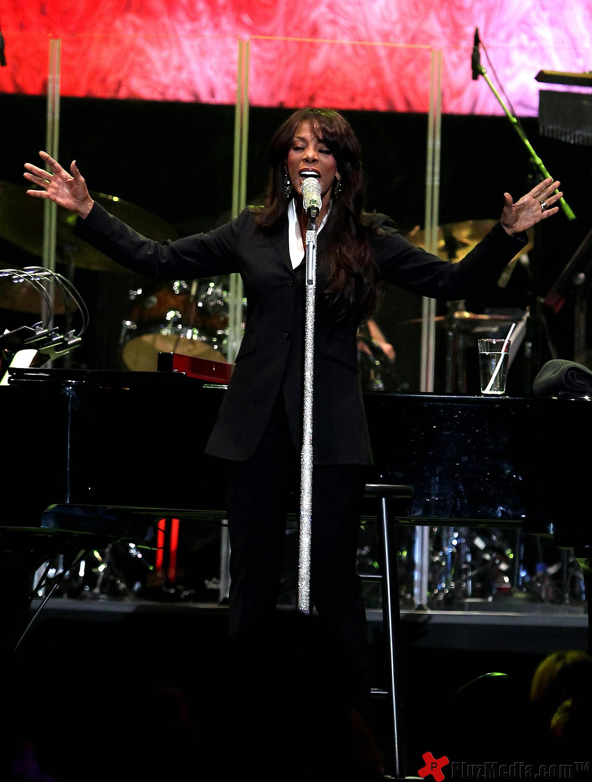 Donna Summer - David Foster and Friends in concert at Mandalay Bay Event Center | Picture 92612